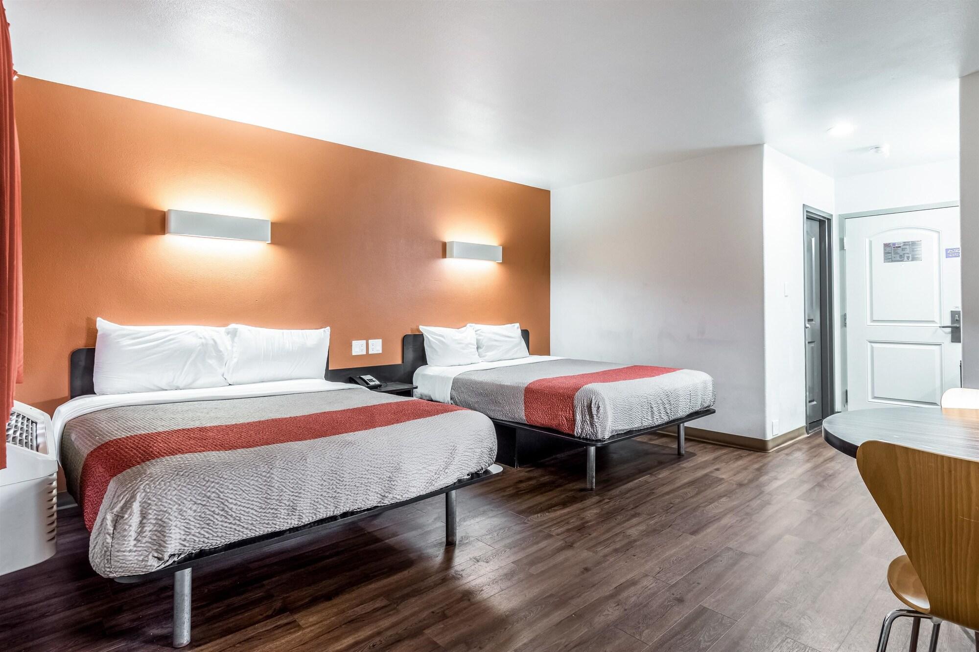 Pacific 2* Oceanside