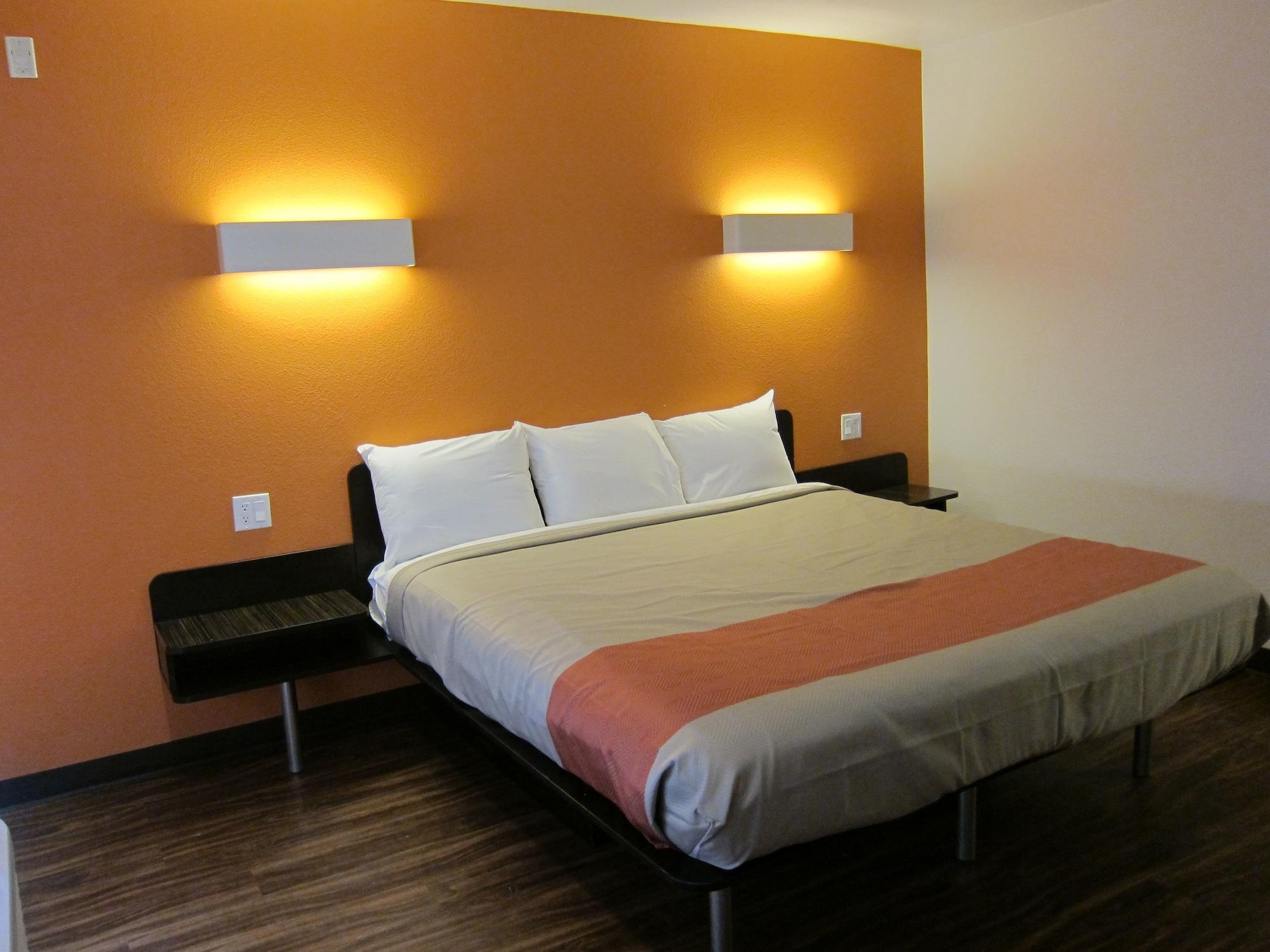 Pacific 2* Oceanside